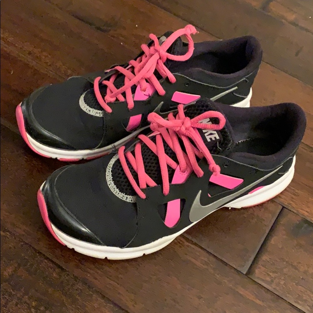 Nike Training Pink and Black Shoes, size 7.5 EUC